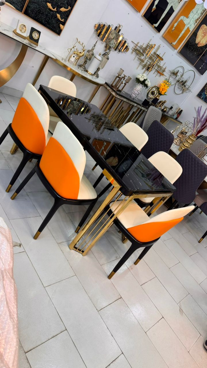 Dining table 6 seater