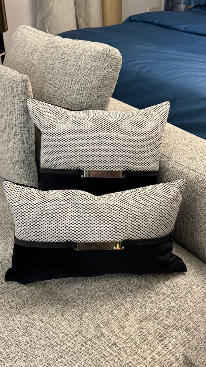 Throw pillow