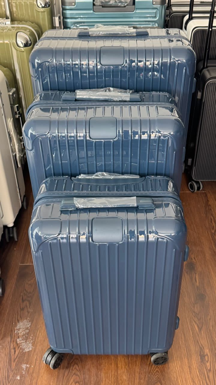 3 in 1 Rimowa luggage (No Logo)