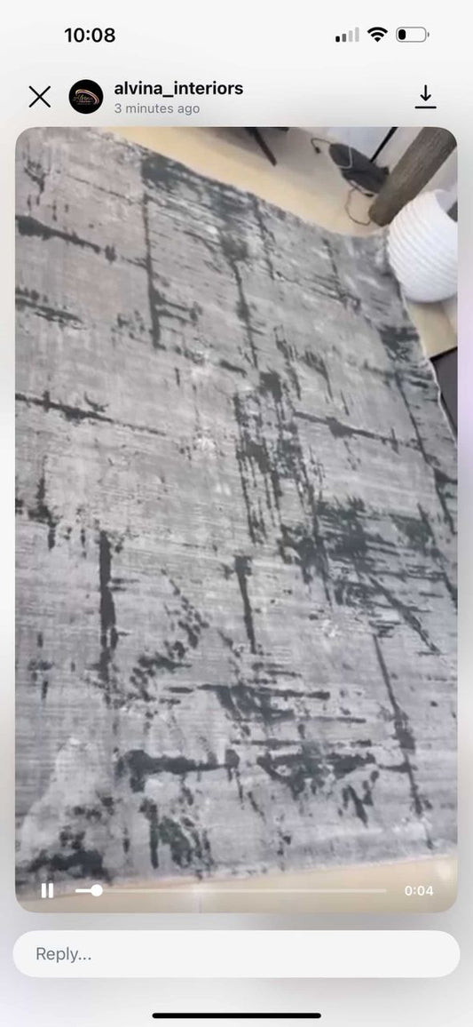 7 by 10ft rug and 5 by 7ft rug