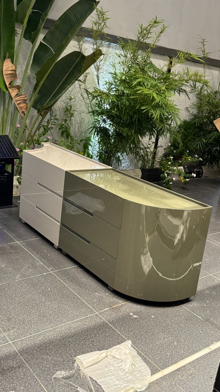 Sideboard