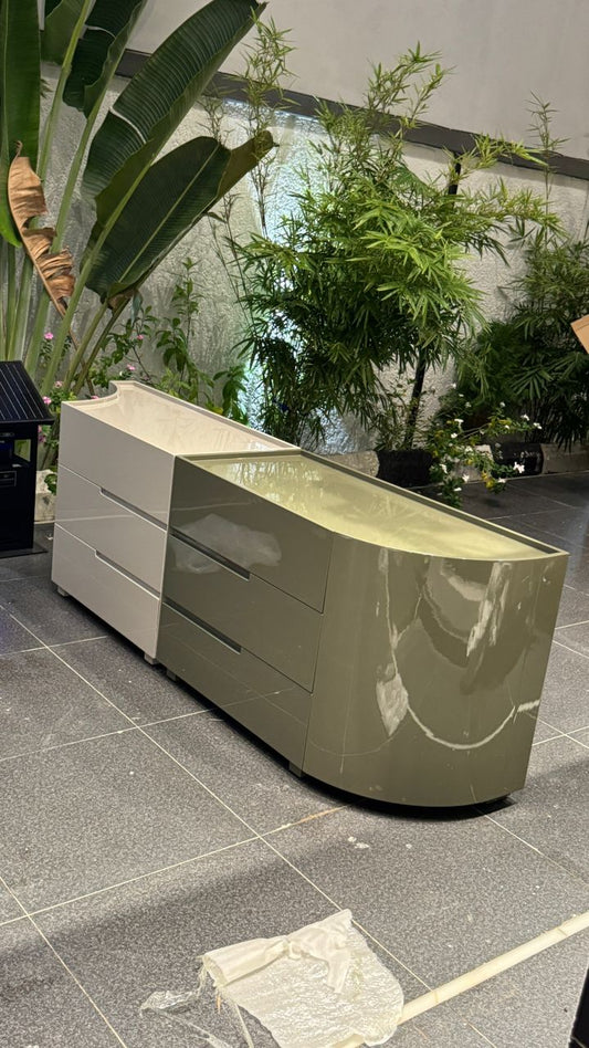 Sideboard