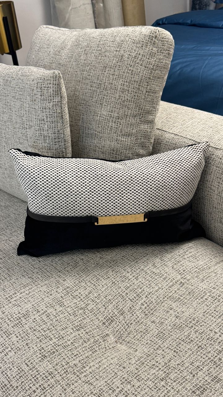 Throw pillow