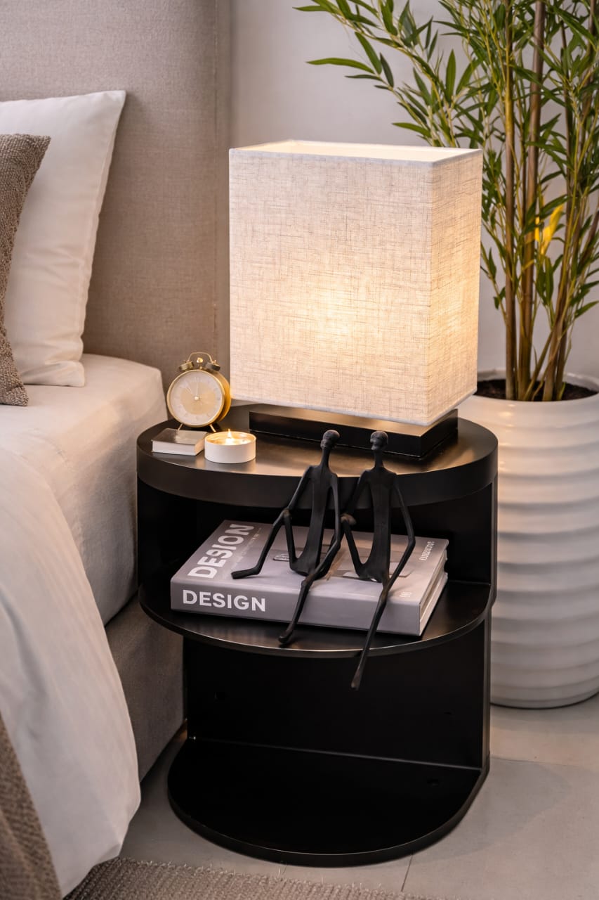 Table lamp
