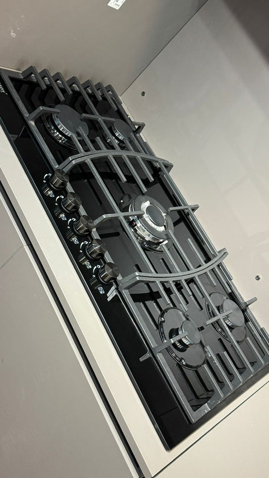 Inbuilt 5 Burner Gas Cooker
