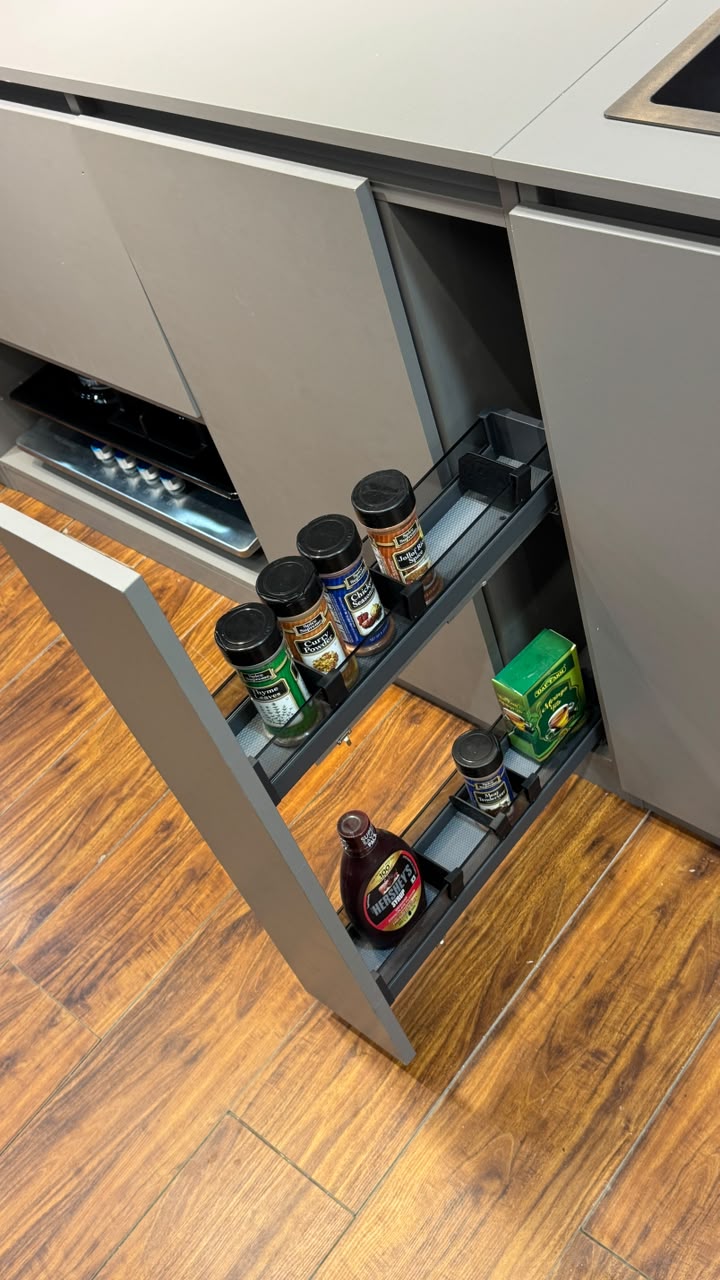 Slim pull out pantry basket