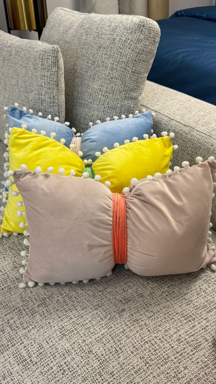 Throw pillows (bow tie)