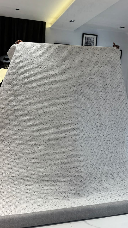 7 by 10ft rug (64003) white and black
