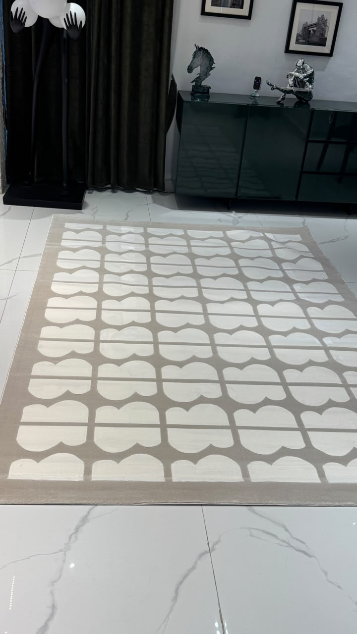 7 by 10ft Rug (81548BE)