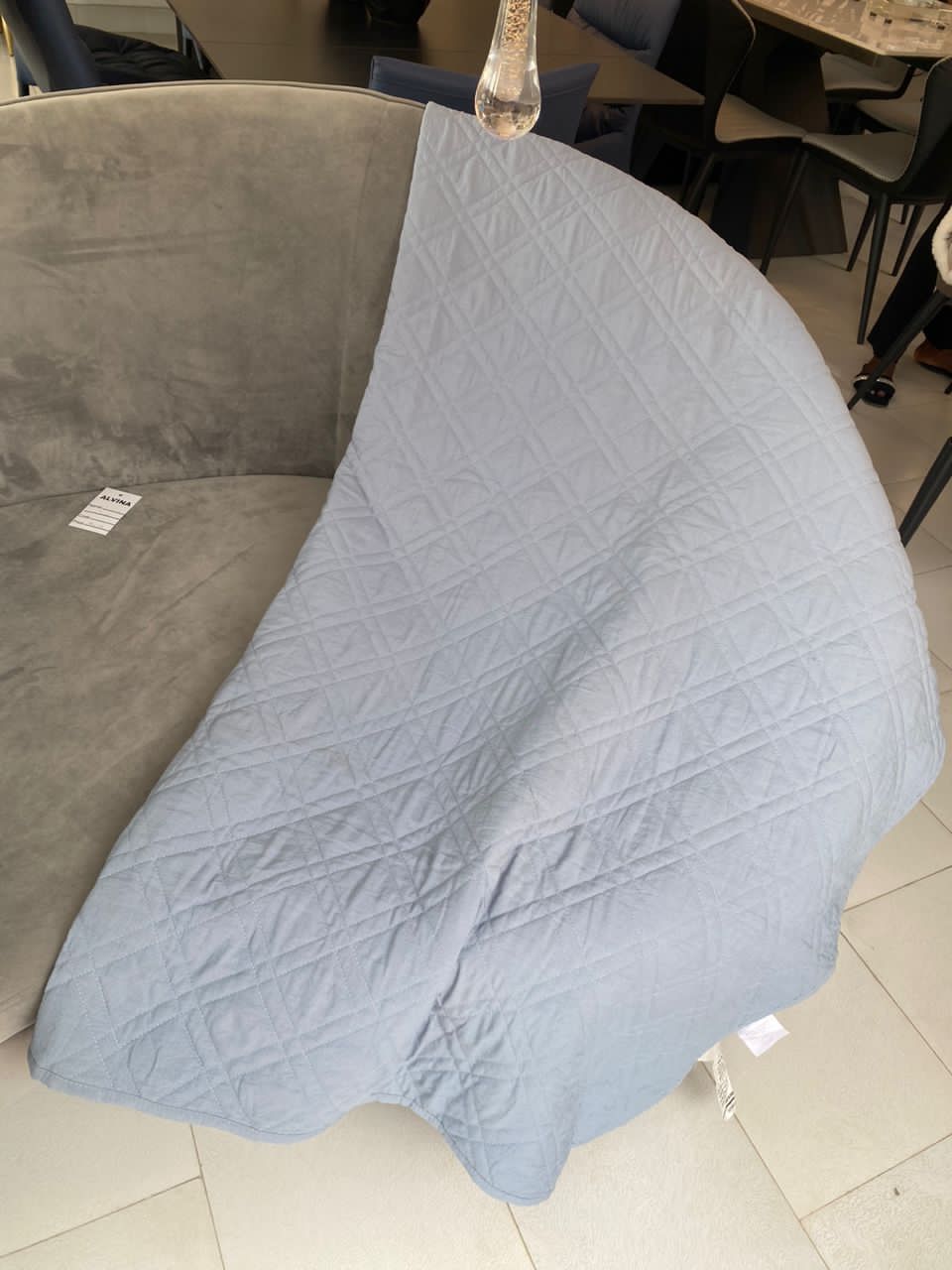 Throw blanket