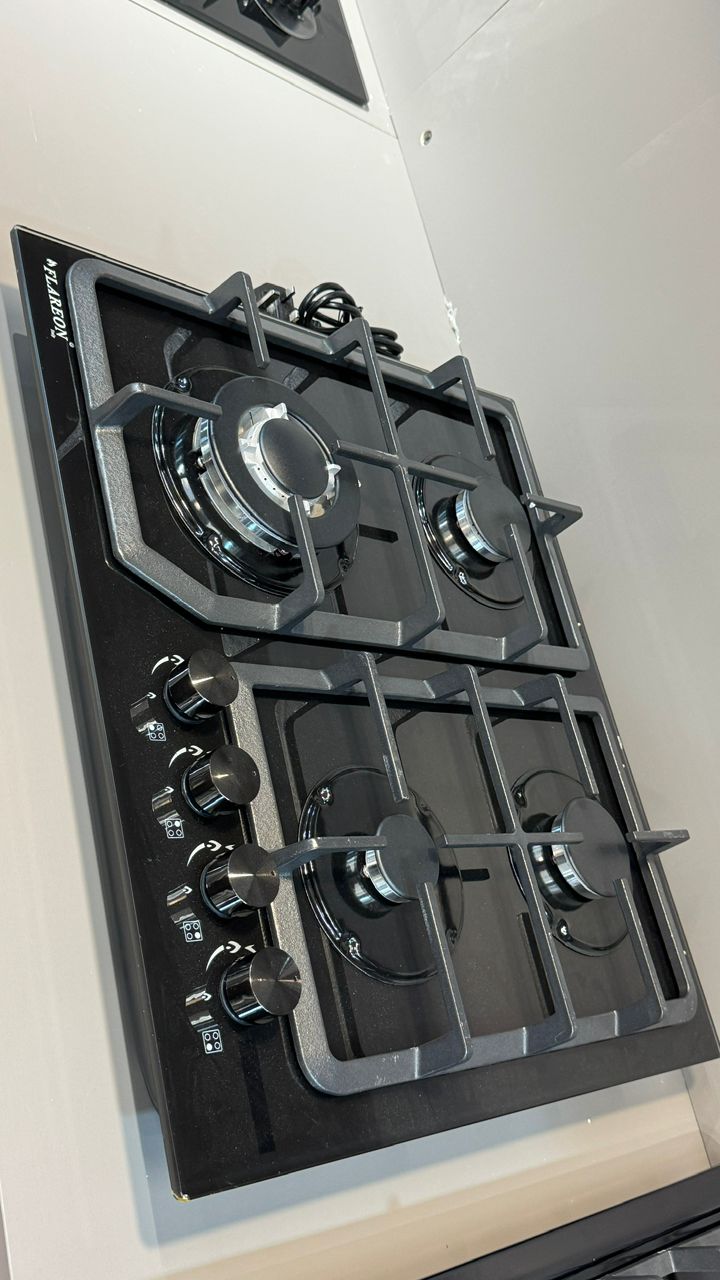 4 burner inbuilt Gas Cooker