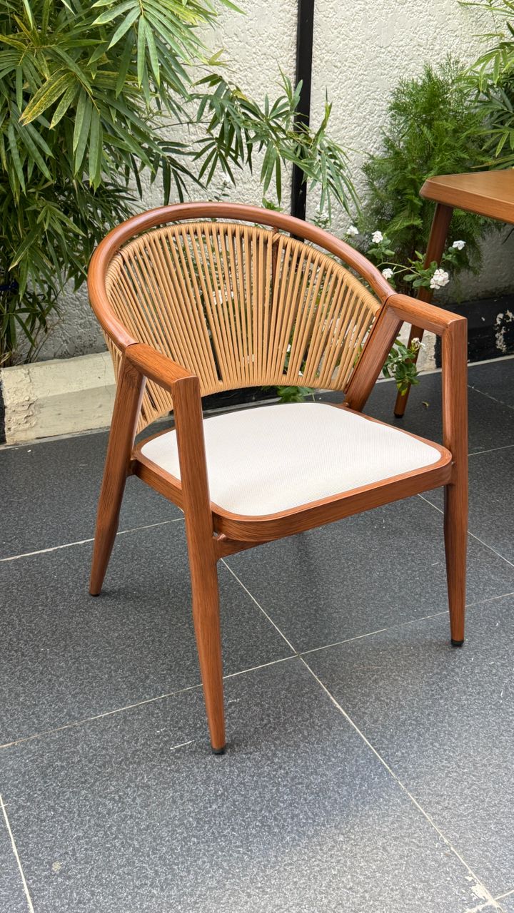 Outdoor Table and Chairs
