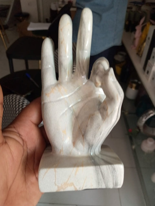 Hand decor